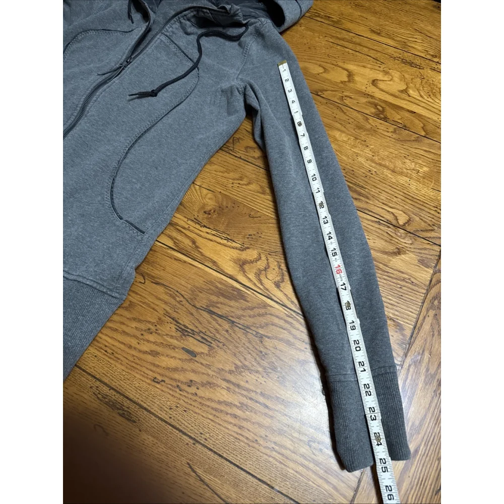 Lululemon In Stride Jacket Heathered Slate sz 6 EUC Z3